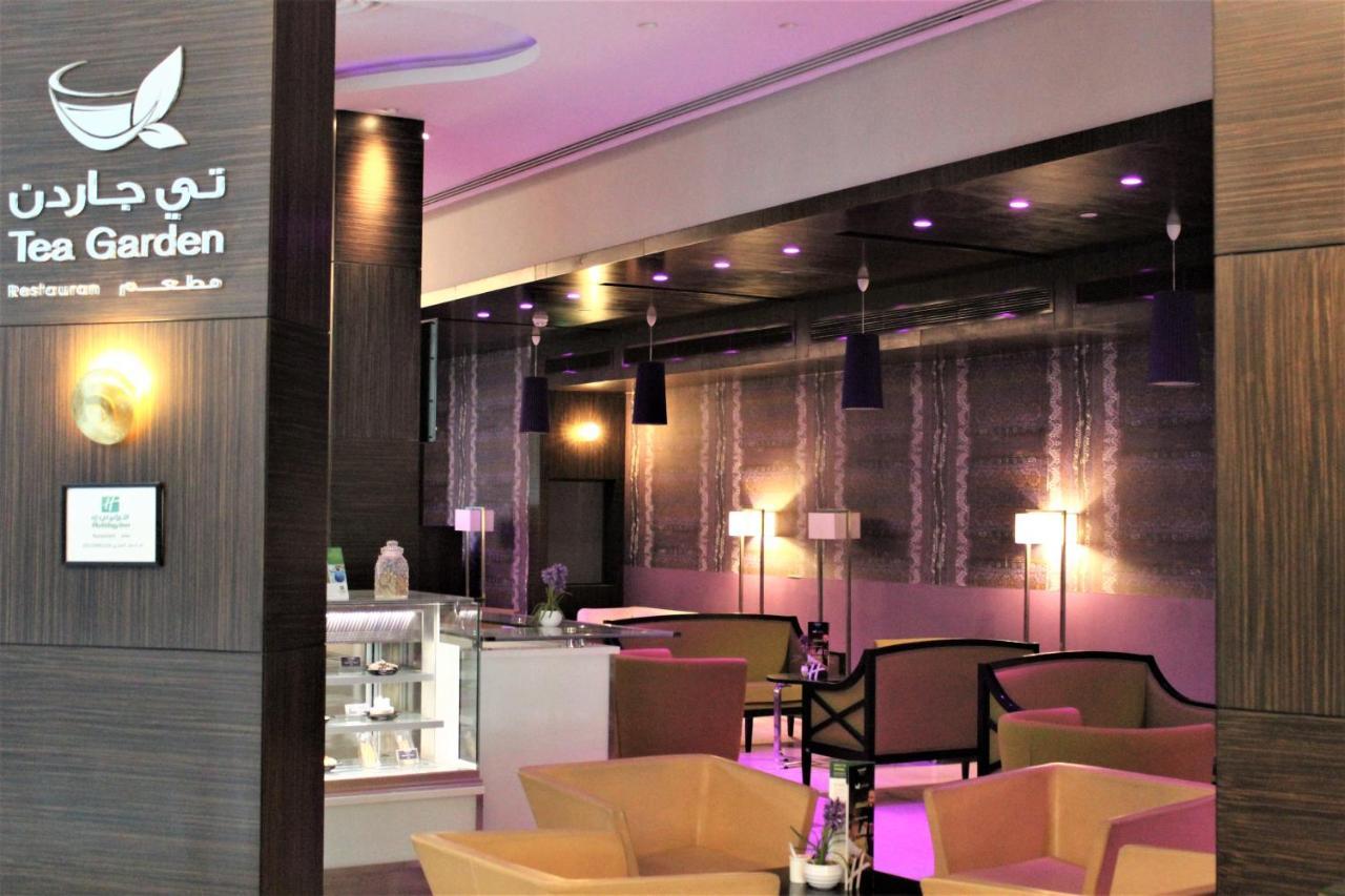 Holiday Inn Meydan By Ihg Рияд Екстериор снимка