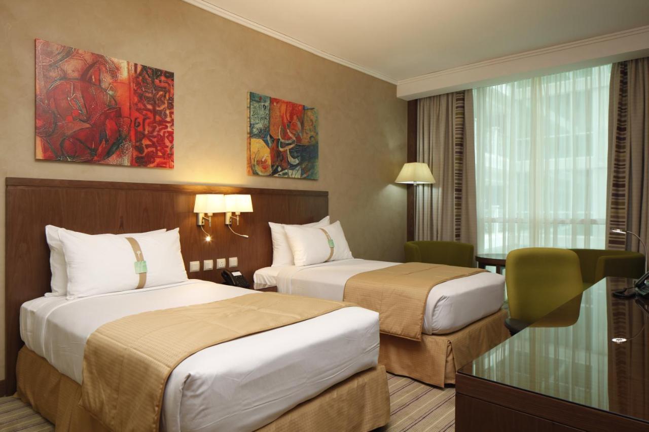 Holiday Inn Meydan By Ihg Рияд Екстериор снимка