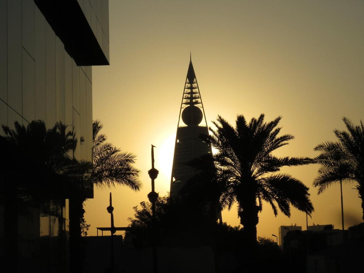 Holiday Inn Meydan By Ihg Рияд Екстериор снимка