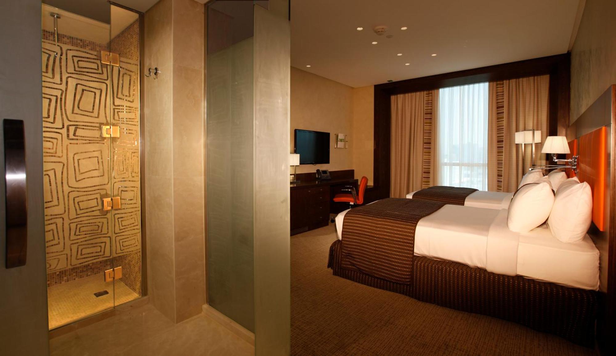 Holiday Inn Meydan By Ihg Рияд Екстериор снимка