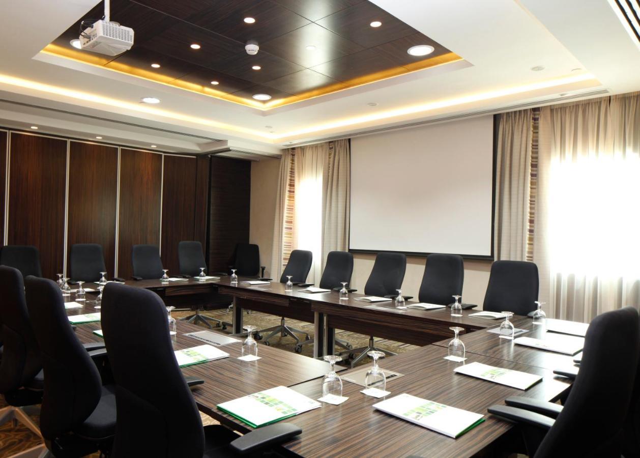 Holiday Inn Meydan By Ihg Рияд Екстериор снимка